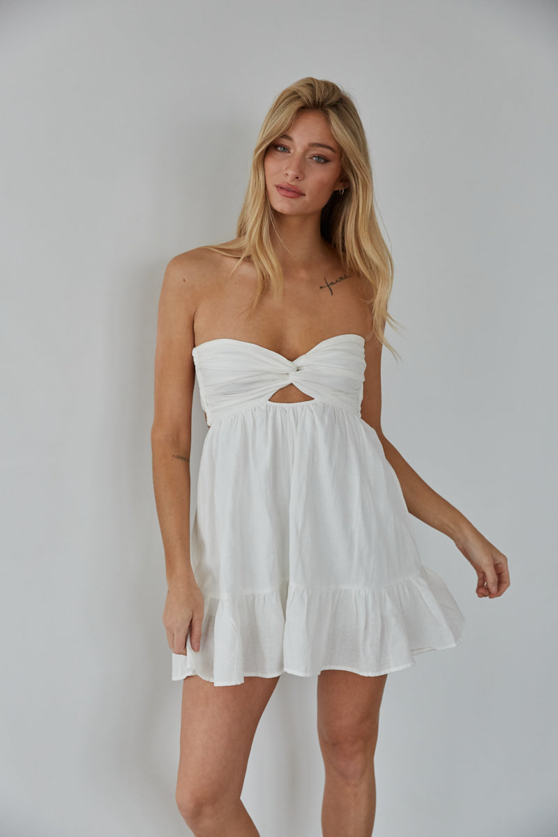 Savannah Strapless Twist Front Romper