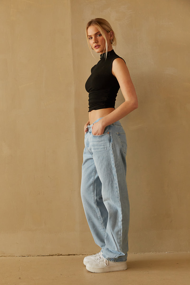 How to Wear Levi's 501 Jeans: A Guide for Chic Women — No Time For