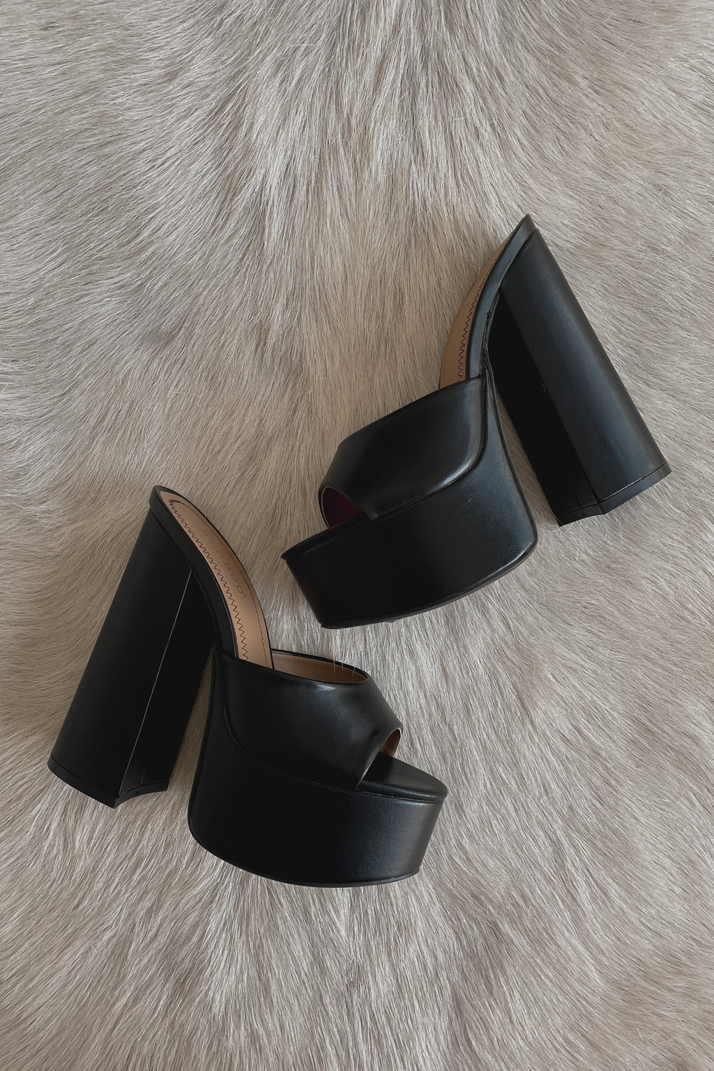 Buy ELLE Fashionable Black Color Flatform Heel Comfort Embellished Sandals  online