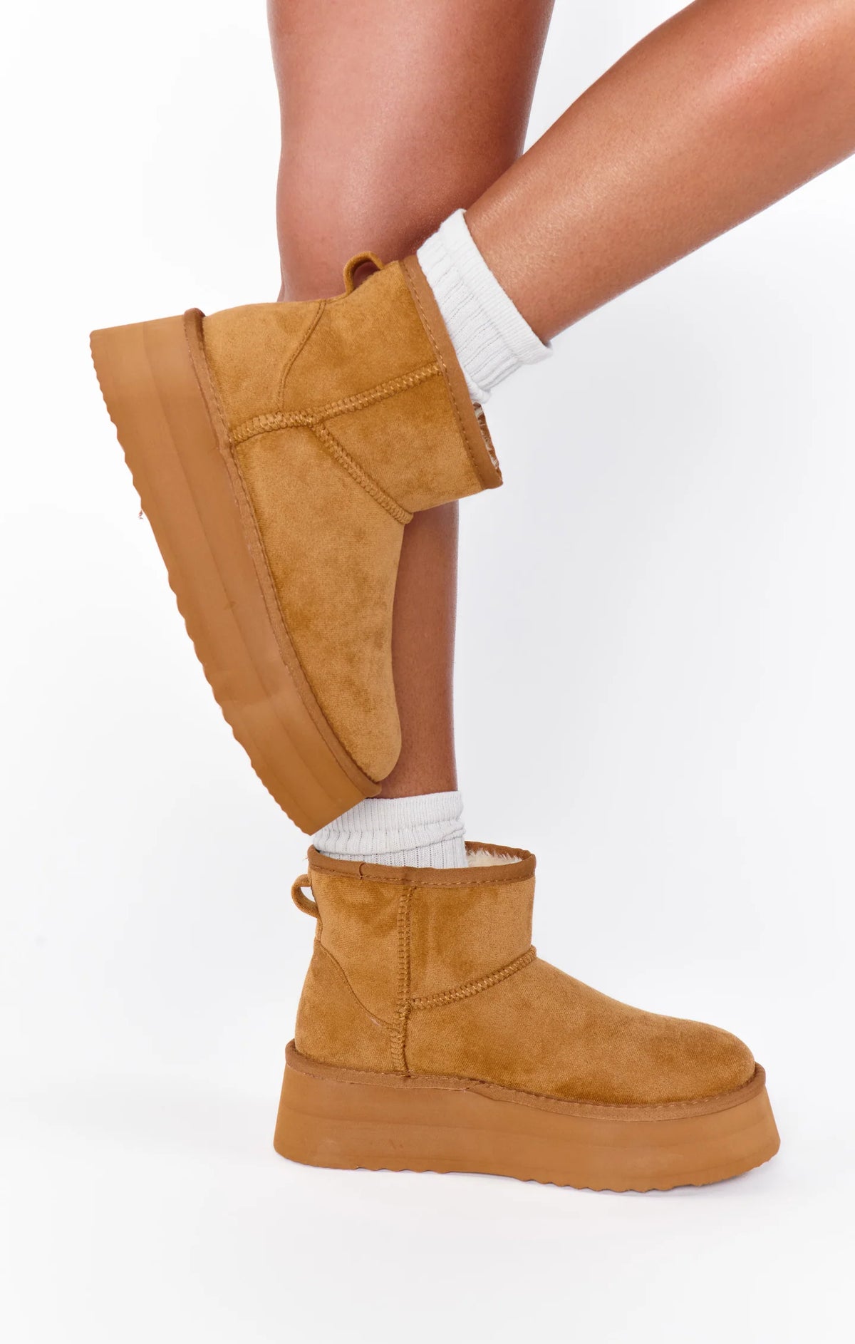 try on view | chestnut brown suede fur lined ugg dupe | platform booties