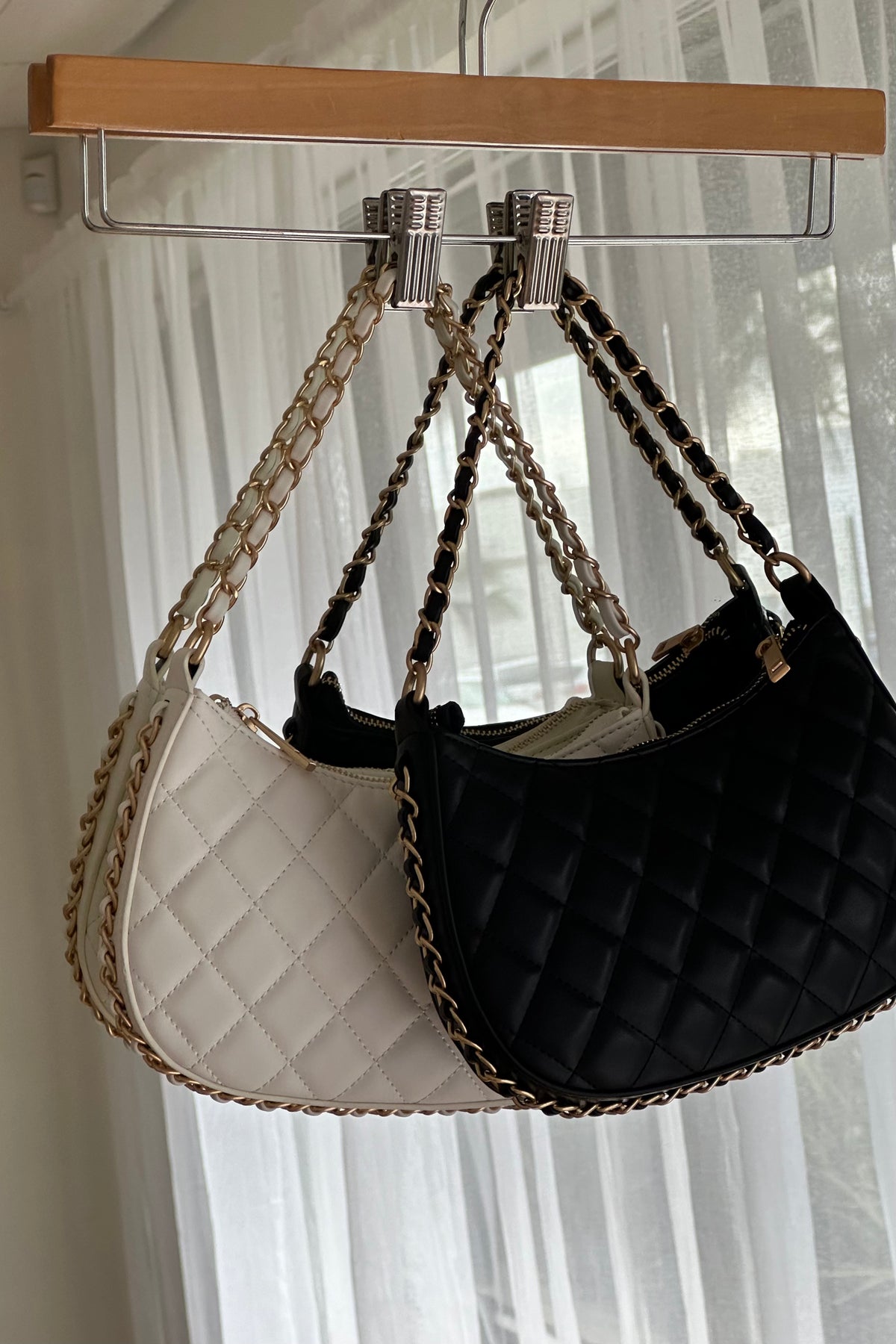 Adia Quilted Chain Shoulder Bag