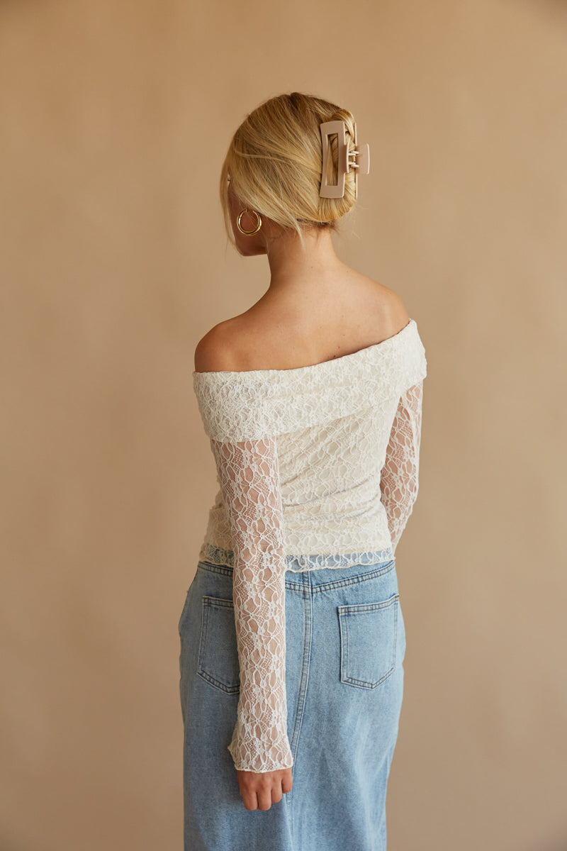 Off white lace online top