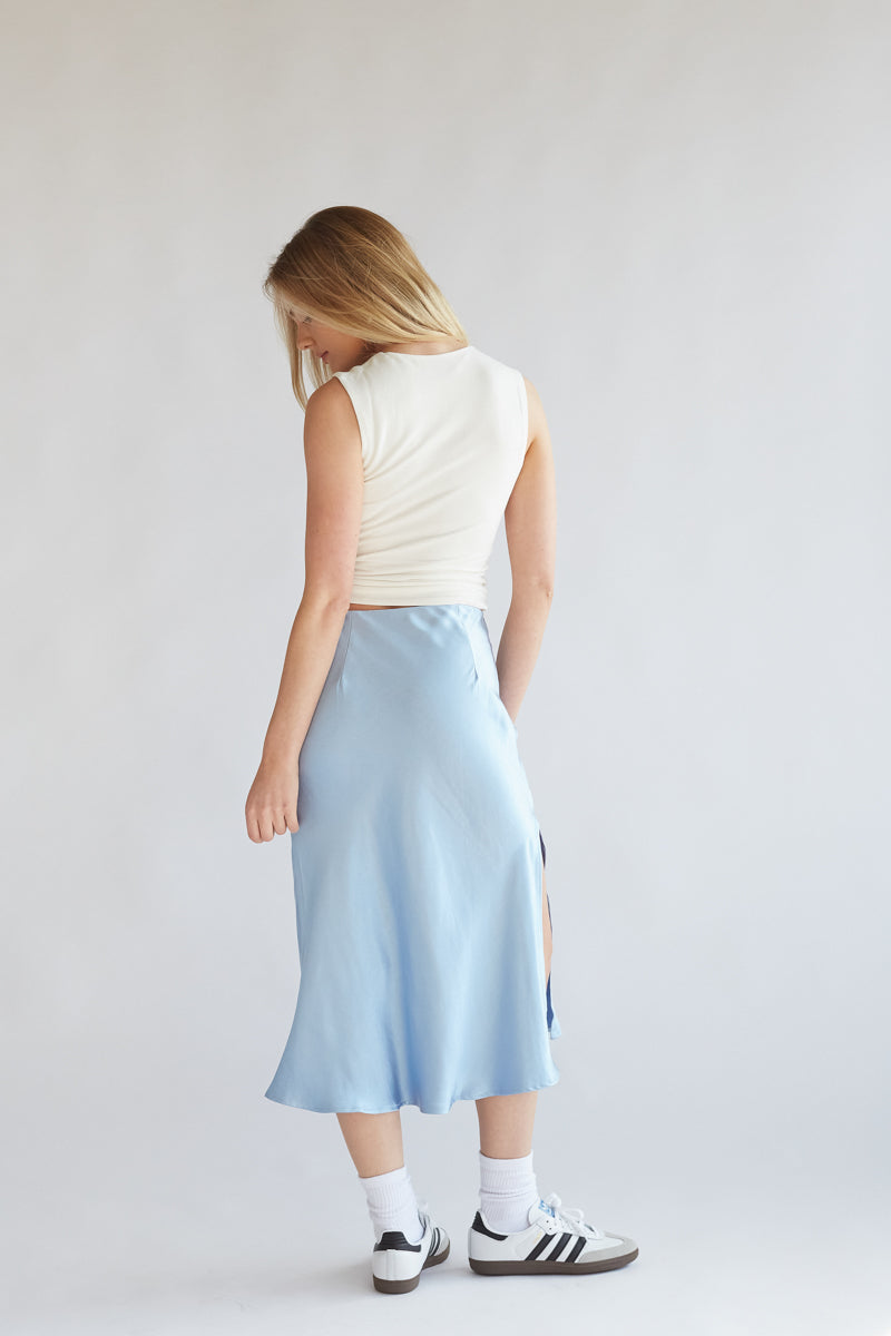  Midi Skirts With Slits