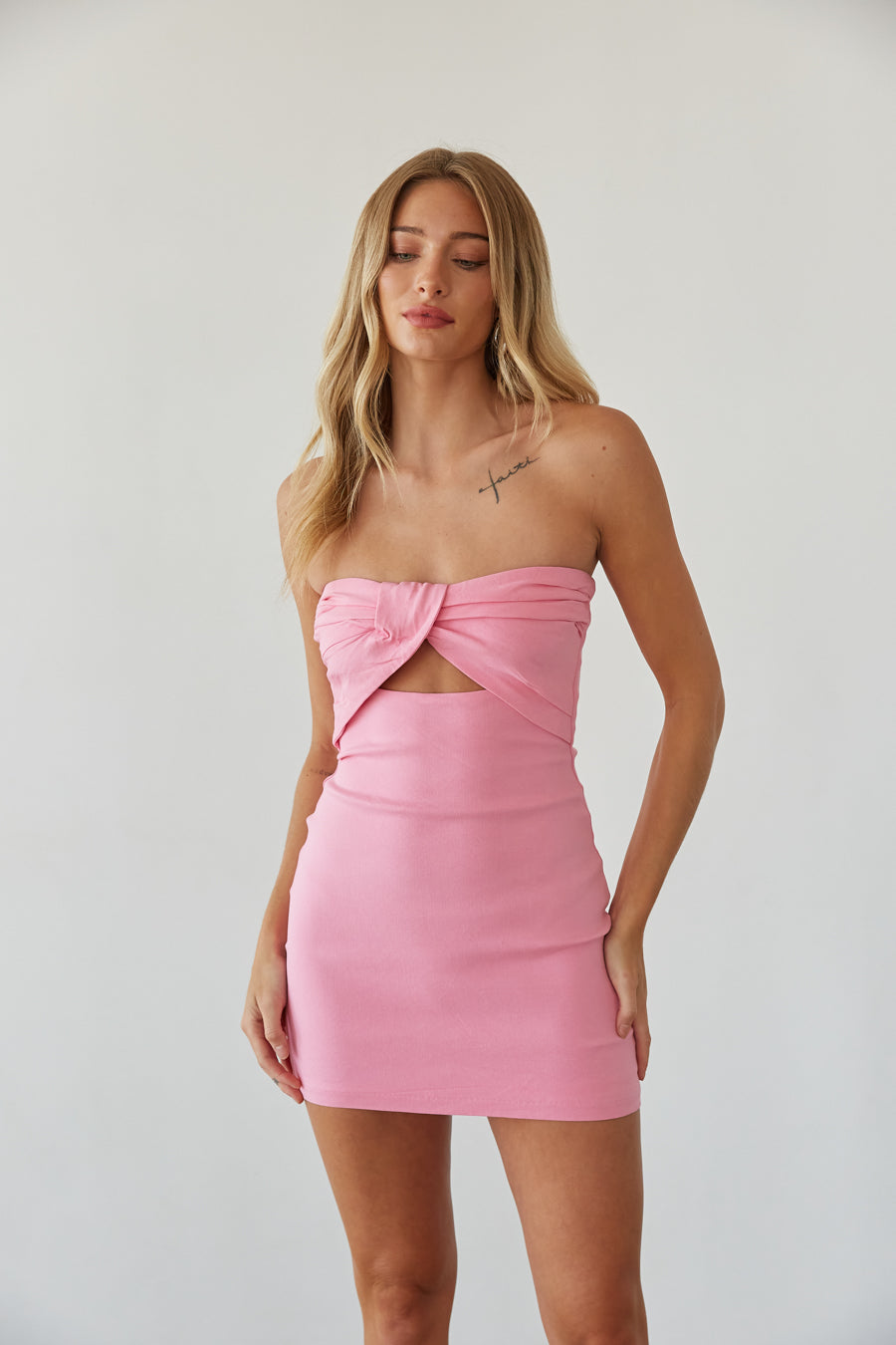 Bubblegum pink bodycon dress best sale