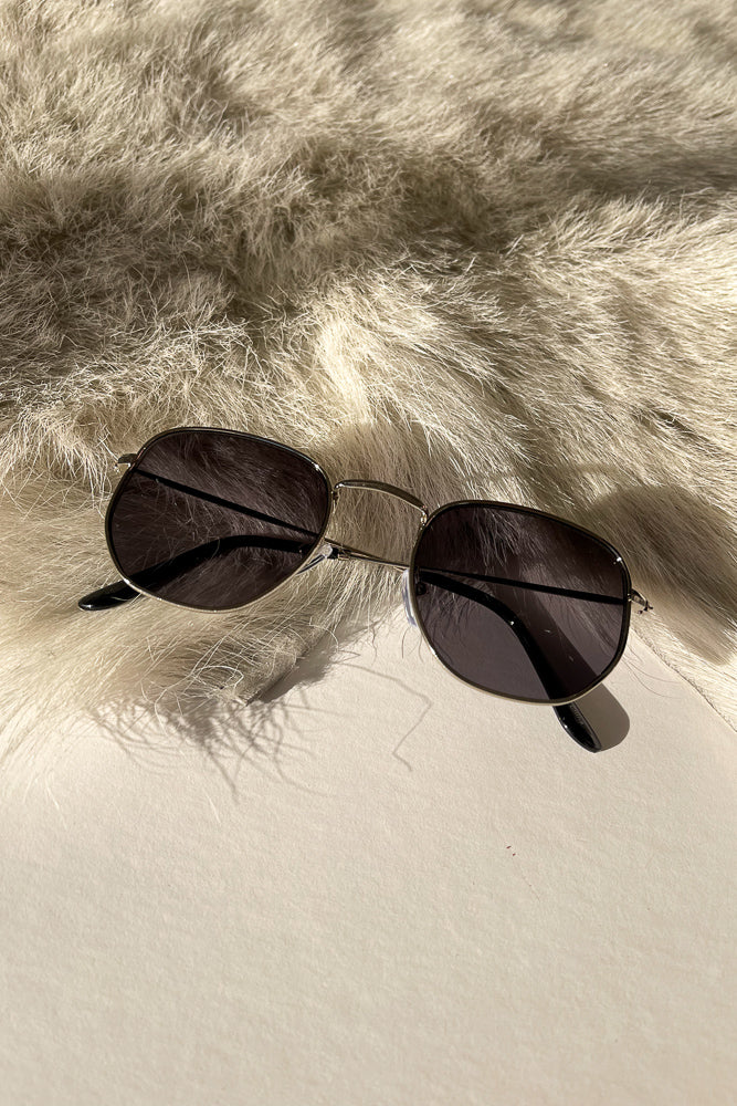 Trendy on sale sunglasses 2019