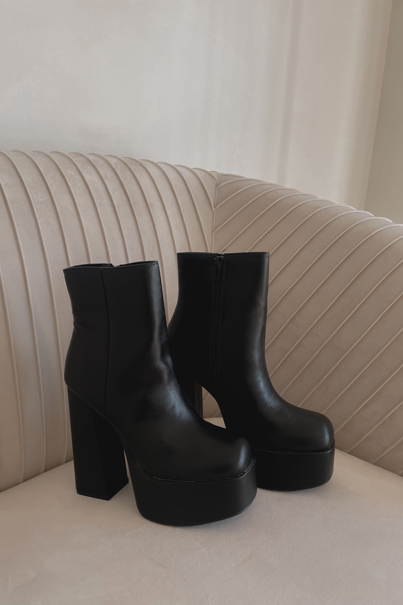 Pin by Оксана on Шикарная обувь | Gothic shoes, Black heel boots, Goth heels
