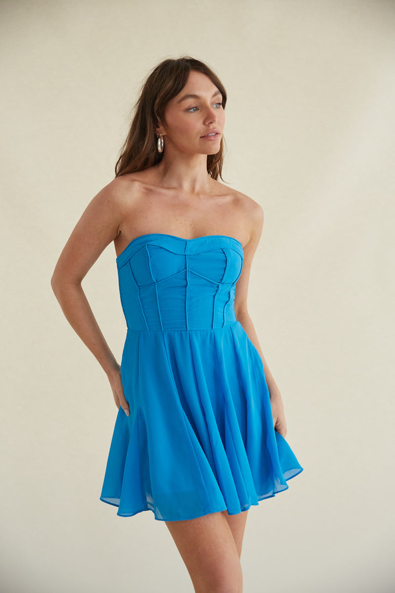 Bustier fit outlet and flare dress