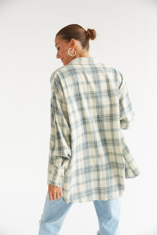 Jess Oversized Plaid Flannel Shirt• Shop American Threads Women's