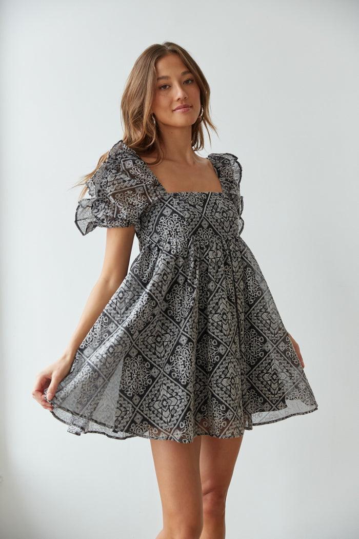 black and white lace overlay puff sleeve babydoll dress